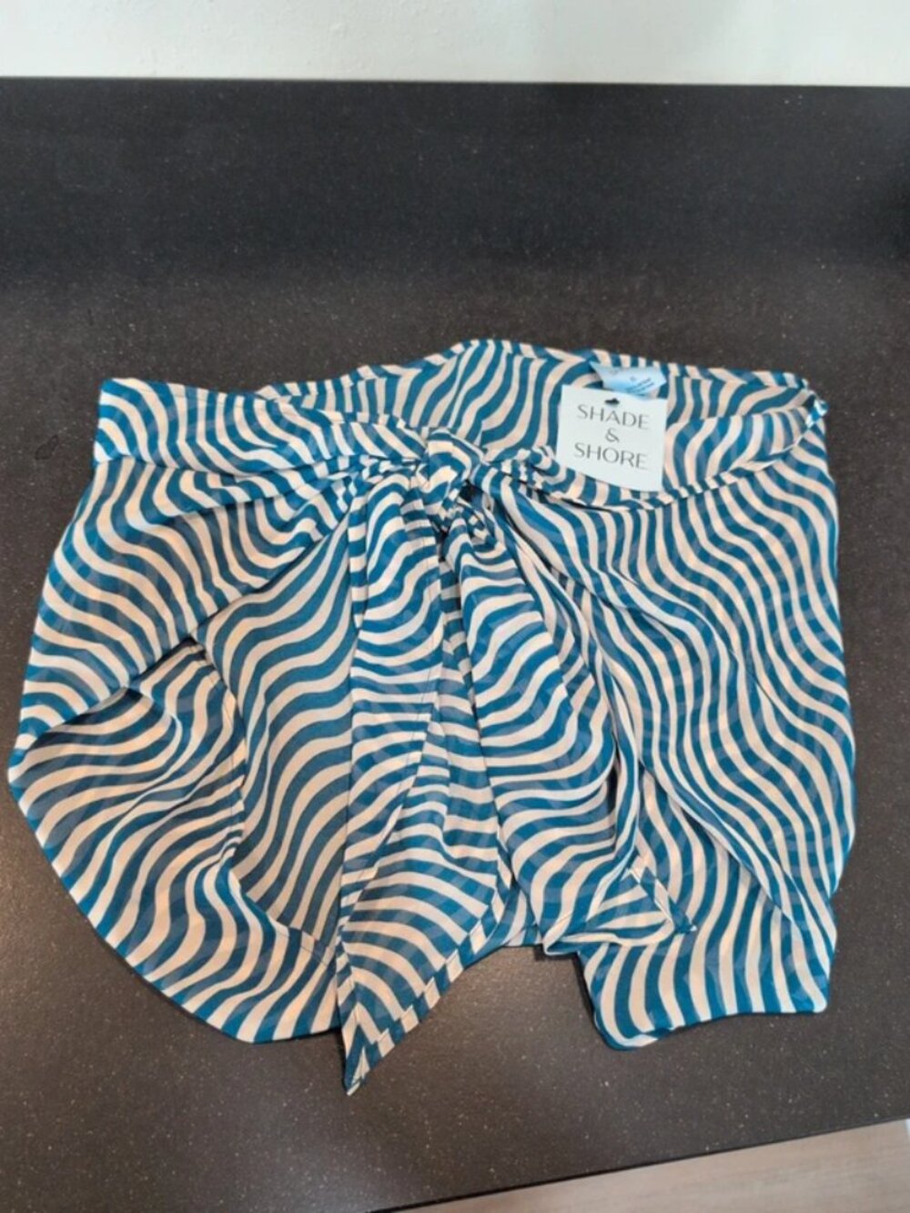 Shade and Shore NWT Women's Sarong - Size XL